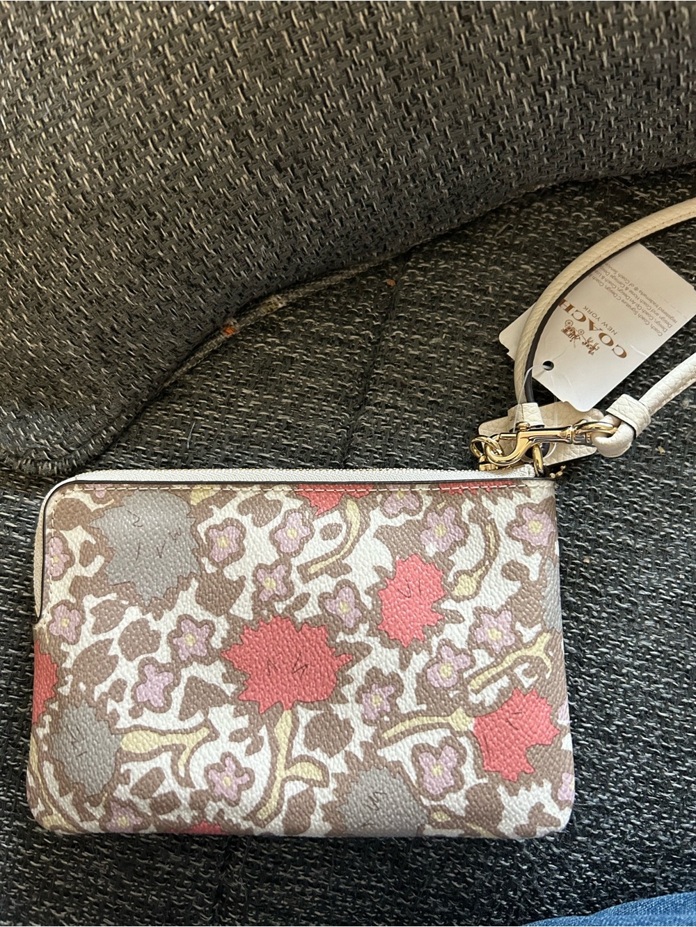 NWT Coach RARE yankee beechwood wristlet!! - Picture 7 of 7